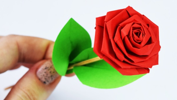 Origami aus Papier mit Ihren eigenen Händen. Einfache und einfachste Anweisungen für Anfänger, Schritt-für-Schritt-Implementierungsschemata, Fotos, Video-Tutorials