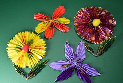 DIY-Bastelarbeiten aus Bonbonpapier Schritt für Schritt für Kinder. Meisterkurse mit Fotos und Videos