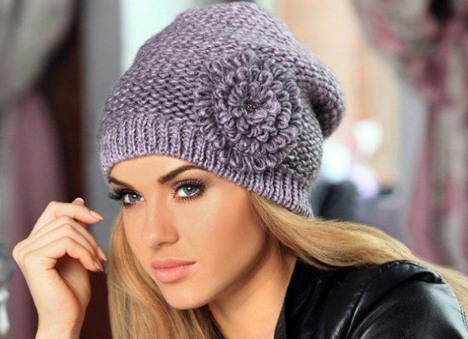 Strickmütze für Damen. Schema mit Beschreibung für Anfänger. Neue Modelle 2024