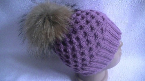 Strickmütze für Damen. Schema mit Beschreibung für Anfänger. Neue Modelle 2024