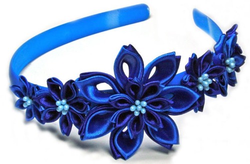 Blumen aus Satinbändern mit Ihren eigenen Händen. Meisterkurs für Anfänger, Schritt-für-Schritt-Anleitung Kanzashi
