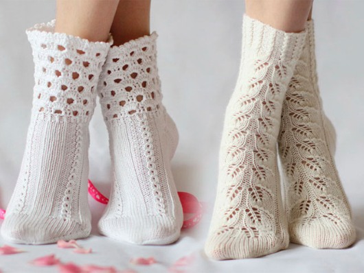 Socken stricken mit Stricknadeln, Häkeln für Anfänger. Schritt-für-Schritt-Anleitungen mit Fotos, Mustern und Diagrammen