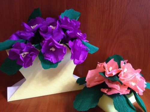 Volumetrische Papieranwendungen. DIY-Meisterkurs für Anfänger, Muster und Vorlagen für Kinder zum neuen Jahr, 8. März, Lehrertag, Muttertag, Blumen