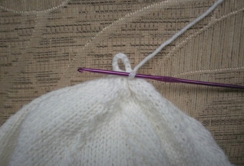 Strickmuster mit Beschreibungen und Diagrammen: Zöpfe, durchbrochen, einfach, klein, für Kindersachen, aus vorderen und hinteren Maschen