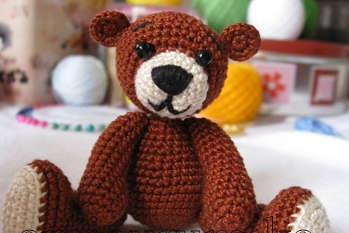 Häkelspielzeug mit Beschreibungen und Diagrammen für Anfänger, Muster, professionelles Stricken Amigurumi