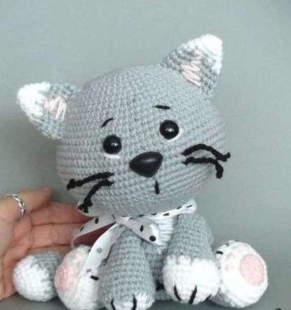 Häkelspielzeug mit Beschreibungen und Diagrammen für Anfänger, Muster, professionelles Stricken Amigurumi