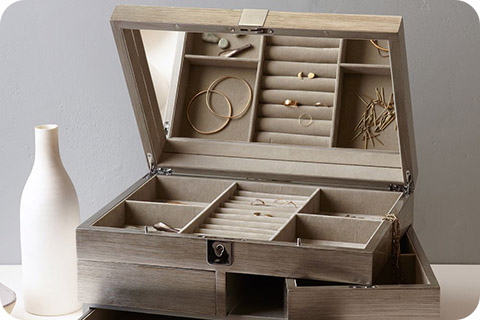 Geburtstagsgeschenke für einen Freund: originell, günstig, in 5 Minuten mit eigenen Händen aus Papier, Pappe, Blumen, Fotos, süß, herzlich, nützlich, mit Humor