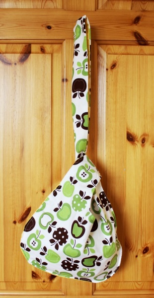 So nähen Sie eine Tasche mit Ihren eigenen Händen. Verschiedene Modelle, Meisterklasse mit Mustern aus Leder, Jeans, Stoff, Regenschirm, Strand, Reisen, Patchwork, Sport