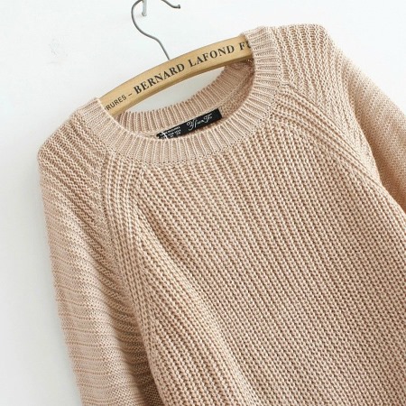 Übergroßer Pullover mit Stricknadeln mit Beschreibung: Englisches Gummiband, Krausrippen, Mohair. Modische Modelle für Frauen, Männer, Schemata