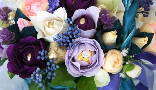 Sträuße aus Süßigkeiten und handgefertigten Blumen. Schritt-für-Schritt-Meisterkurs für Anfänger, Fotoanleitung