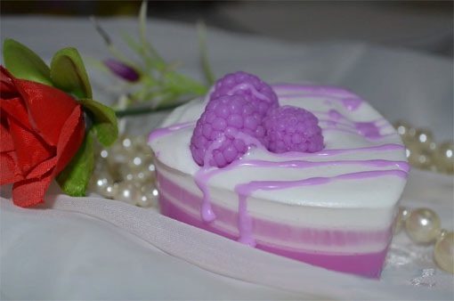 So stellen Sie zu Hause mit Ihren eigenen Händen Seife her. Rezepte: natürlich, Honig, Souvenir, Geschenk. Meisterkurs für Anfänger