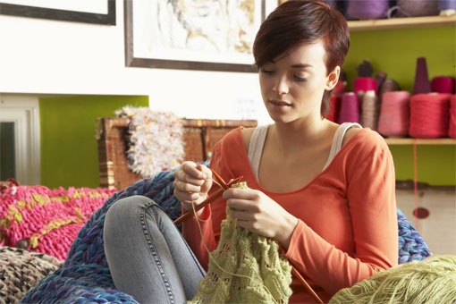 Gestrickte Babyschuhe für Neugeborene. Muster und Beschreibungen, Größen ohne Nähte, wie man Socken strickt, Turnschuhe