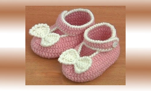 Gestrickte Babyschuhe für Neugeborene. Muster und Beschreibungen, Größen ohne Nähte, wie man Socken strickt, Turnschuhe
