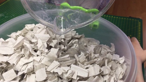 Papiermache. Meisterkurs für Anfänger. Wie man Kunsthandwerk macht