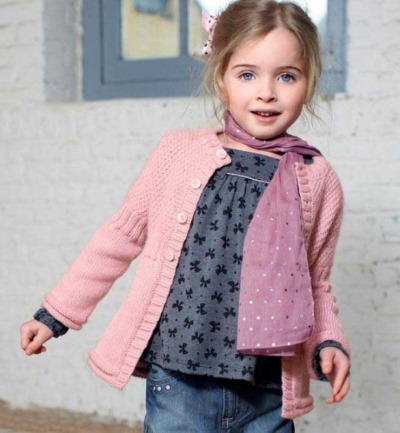 Wie man eine Strickjacke für ein Mädchen strickt, häkelt, Stricknadeln. Schemata, Fotos, Meisterklasse