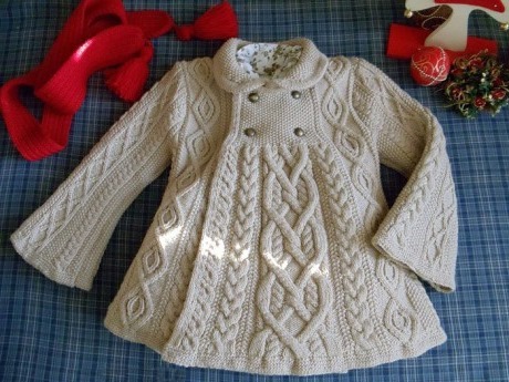 Wie man eine Strickjacke für ein Mädchen strickt, häkelt, Stricknadeln. Schemata, Fotos, Meisterklasse