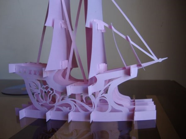 Kirigami für Anfänger. Vorlagen und Ausschnitte für Kinder: Karten, Architektur, Tiere