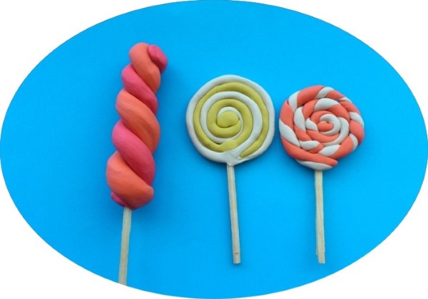 Plastilin Basteln 1. Klasse Schritt für Schritt. Schritt-für-Schritt-Modellierungstechnologie, Fotopräsentation