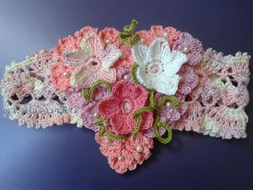 Gehäkeltes Stirnband für Damen und Mädchen. Modelle mit Strickbeschreibung