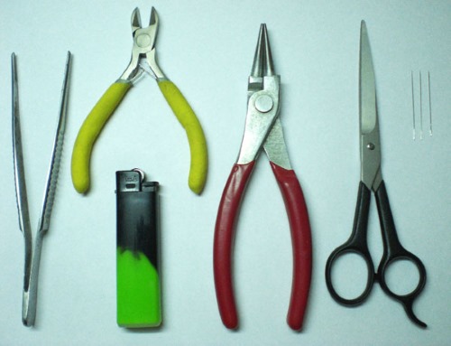 Perlenstickerei für Anfänger, Schritt für Schritt mit Fotos und Diagrammen. Blumen, Armbänder, Tiere