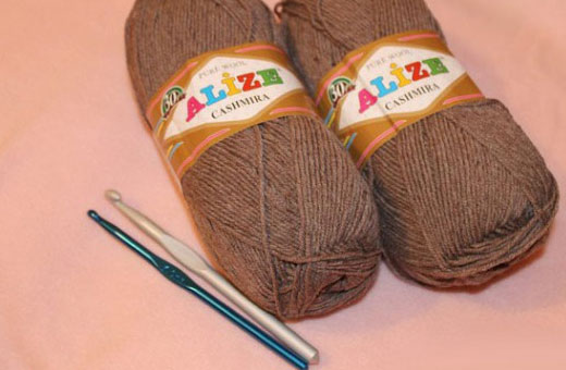 Häkelmütze für Kinder mit Ohren. Strickanleitung mit Beschreibung für Anfänger