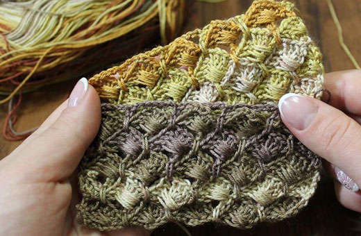 Häkelmütze für Kinder mit Ohren. Strickanleitung mit Beschreibung für Anfänger
