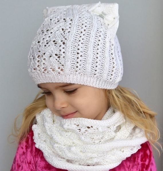 Strickmützen für Mädchen, Winter- und Herbstoptionen. Strickmuster mit Beschreibungen und Fotos