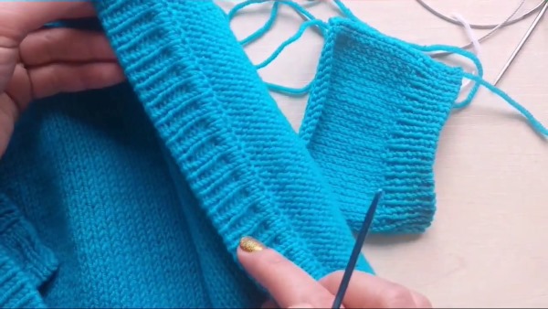 Gestrickte Westen für Damen mit Stricknadeln. Fotos und Muster sind stilvoll, geflochten, durchbrochen. Modelle, Strickanleitungen für Anfänger