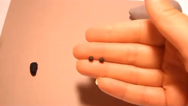 Come realizzare un riccio con la plastilina e i semi passo dopo passo, con le tue mani. Applicazione artigianale, foto, tutorial video