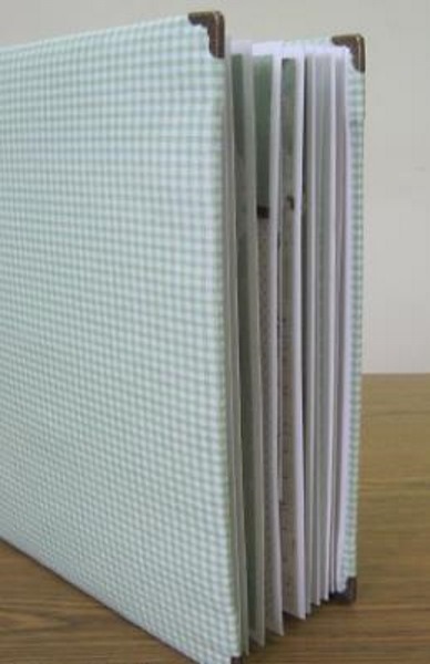 Scrapbooking für Anfänger Schritt für Schritt mit Fotos. Album von Grund auf, Postkarten für Mädchen, Jungen