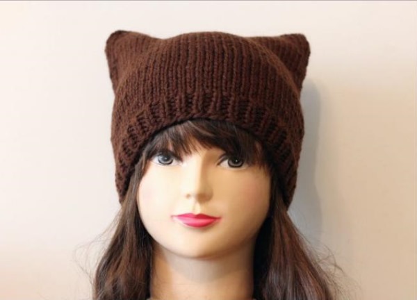 Strickmützen für Mädchen, Winter- und Herbstoptionen. Strickmuster mit Beschreibungen und Fotos