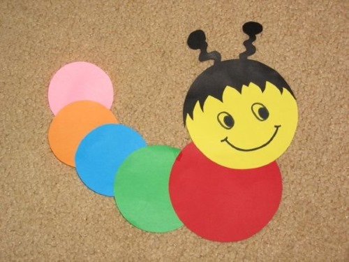 Figuren aus geometrischen Formen. Bilder für Kinder, Vorschulkinder, 1.-2. Klasse. Vorlagen für Bewerbungen
