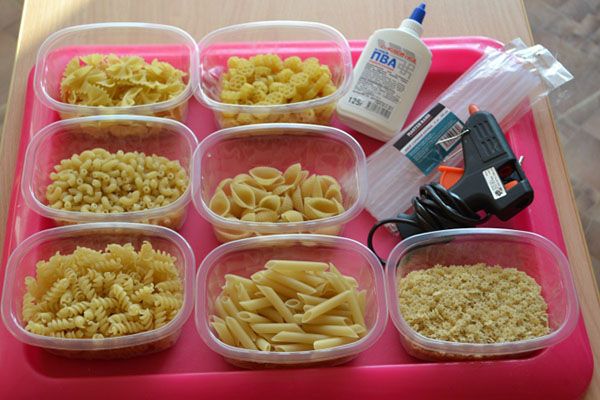 Basteln aus Nudeln zum Selbermachen. Schritt für Schritt für Kinder mit Fotos