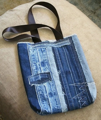 Tasche aus Jeans. Wie man es selbst aus Alten macht, Schnittmuster, Nähen, wie man dekoriert. Fotos und Videos