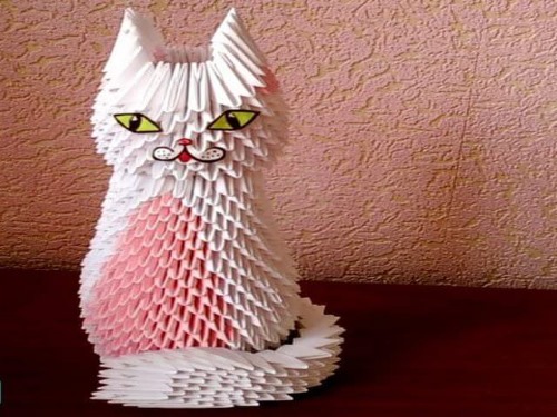 Modulares Origami für Anfänger aus Papier. Schritt-für-Schritt-Anleitung, Diagramme: Schwan, Vase, Blumen, Pfau, Drache, Storch