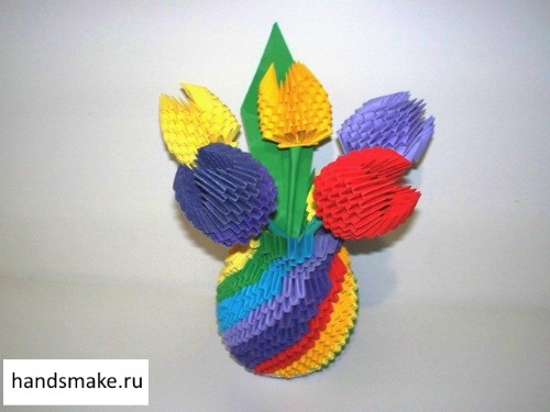 Modulares Origami für Anfänger aus Papier. Schritt-für-Schritt-Anleitung, Diagramme: Schwan, Vase, Blumen, Pfau, Drache, Storch