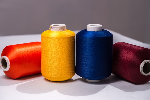 Coverstich-Maschine. Was ist das, welches ist besser zu kaufen, wie wird es verwendet