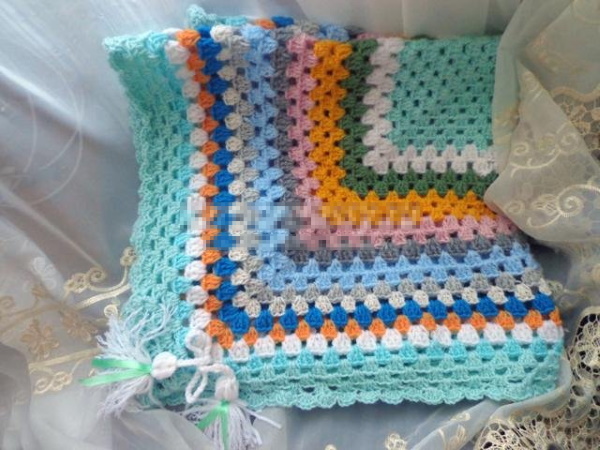 Häkeln Sie Babydecken. Strickmuster und Beschreibungen für Anfänger