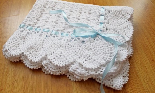Häkeln Sie Babydecken. Strickmuster und Beschreibungen für Anfänger