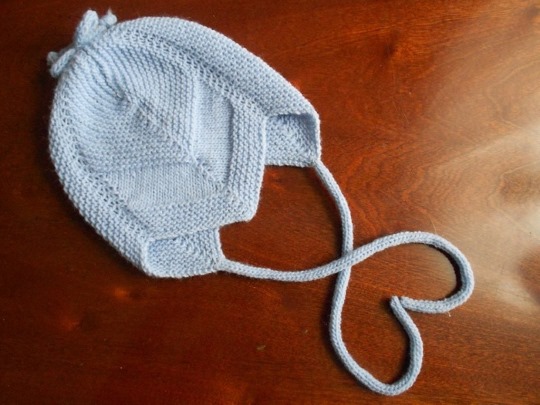 Strickmützen für Jungen im Alter von 3–4, 5–6 und 7–10 Jahren, Winter. Schemata mit Beschreibung, Modelle