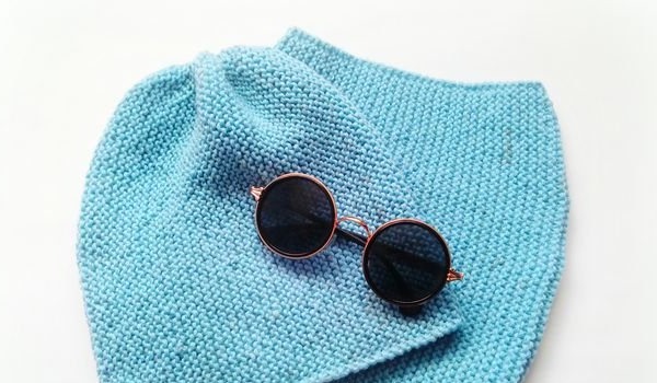 Strickmützen für Jungen im Alter von 3–4, 5–6 und 7–10 Jahren, Winter. Schemata mit Beschreibung, Modelle