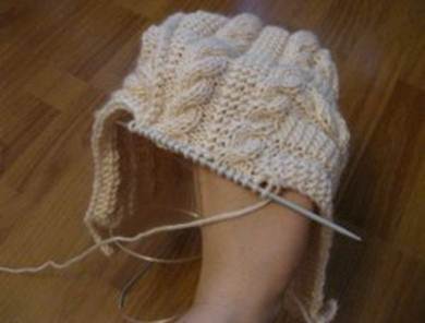 So stricken Sie eine Haube mit Stricknadeln für Frauen und Mädchen. Schemata, neue Modelle
