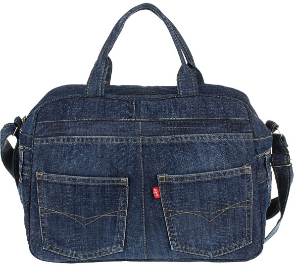 Jeanstaschen aus alten Jeans. Meisterklasse, wie man es selbst macht, Foto