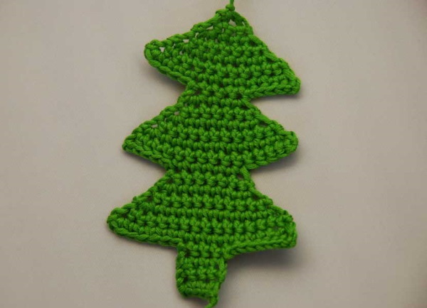 Stricken aus Garnresten mit Häkel- und Stricknadeln. Schemata mit Beschreibungen, Fotos von Handwerk