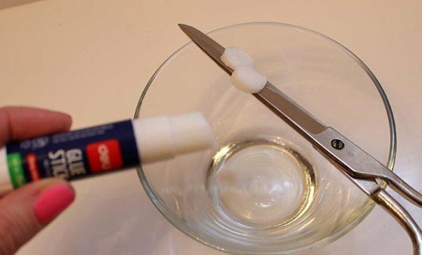 So stellen Sie Schleim ohne Natriumtetraborat, PVA-Kleber aus Shampoo und Schaum her. Rezepte mit Fotos