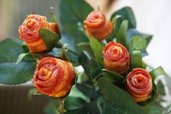 Essbarer Blumenstrauß für eine Frau. So machen Sie es selbst