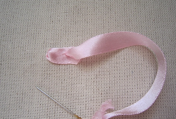 Bandstickerei für Anfänger Schritt für Schritt. Lektionen, Diagramme, Fotos und Beschreibungen