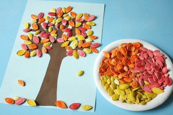 Basteln für den Kindergarten Herbstfantasie aus Naturmaterialien, Gemüse, Kastanien, Zapfen
