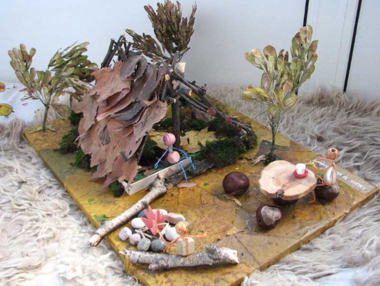 Basteln für den Kindergarten Herbstfantasie aus Naturmaterialien, Gemüse, Kastanien, Zapfen