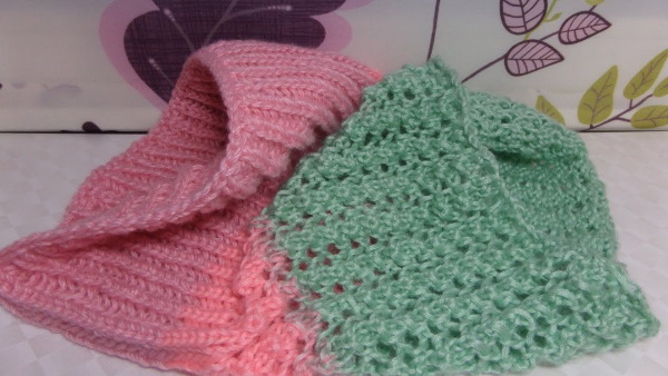 So stricken Sie einen Kinder-Snood mit Stricknadeln. Anleitung mit Beschreibung für Anfänger